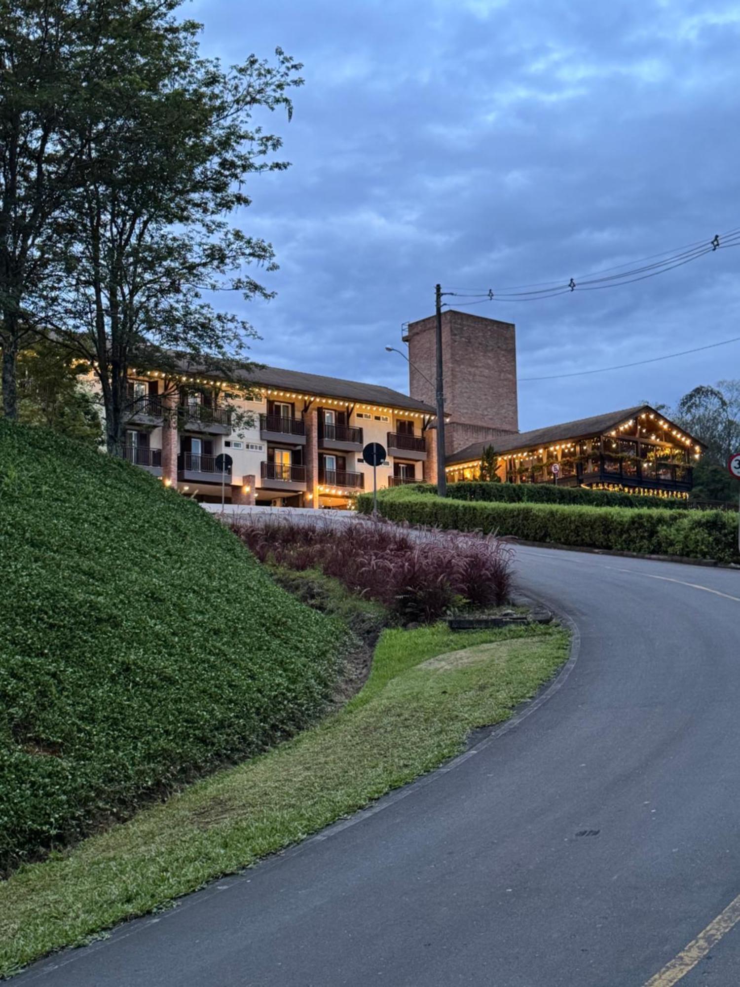 Bormon Hotel Нова-Венеза Экстерьер фото